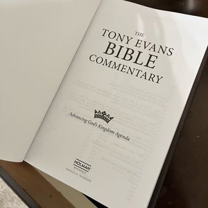 Tony Evans Bible Commentary